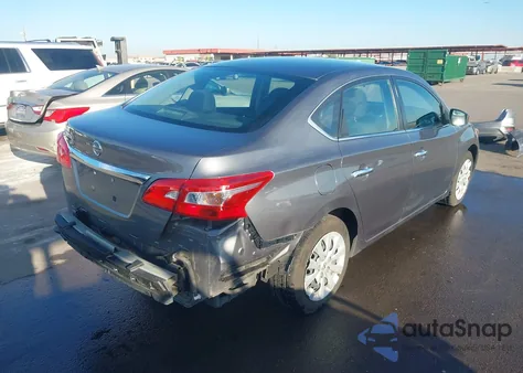 2017 Nissan Sentra S z USA, uszkodzony, nr VIN 3N1AB7AP2HY254672